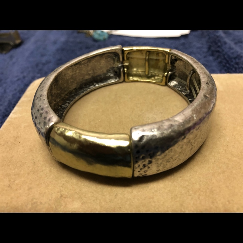 Chico’s stretch 2 tone bracelet